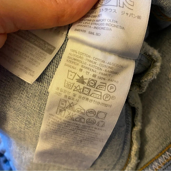 Levis Barbie Denim Boyfriend Trucker Jean Jacket Womens Large Blue Pink Core - Picture 14 of 16